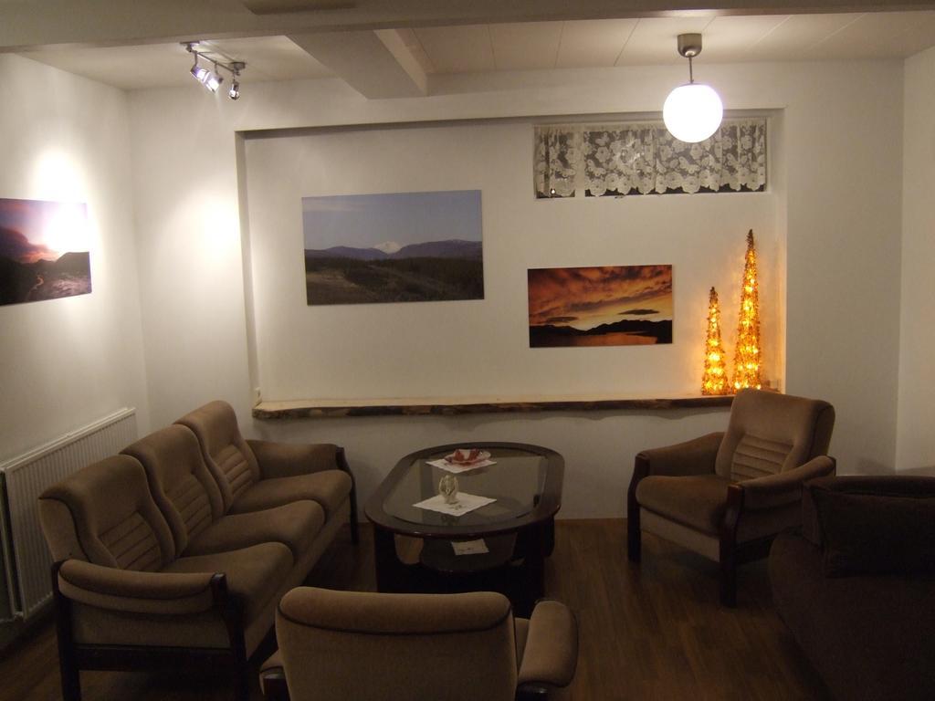 Crossroads Guesthouse - Egilsstathir מראה חיצוני תמונה
