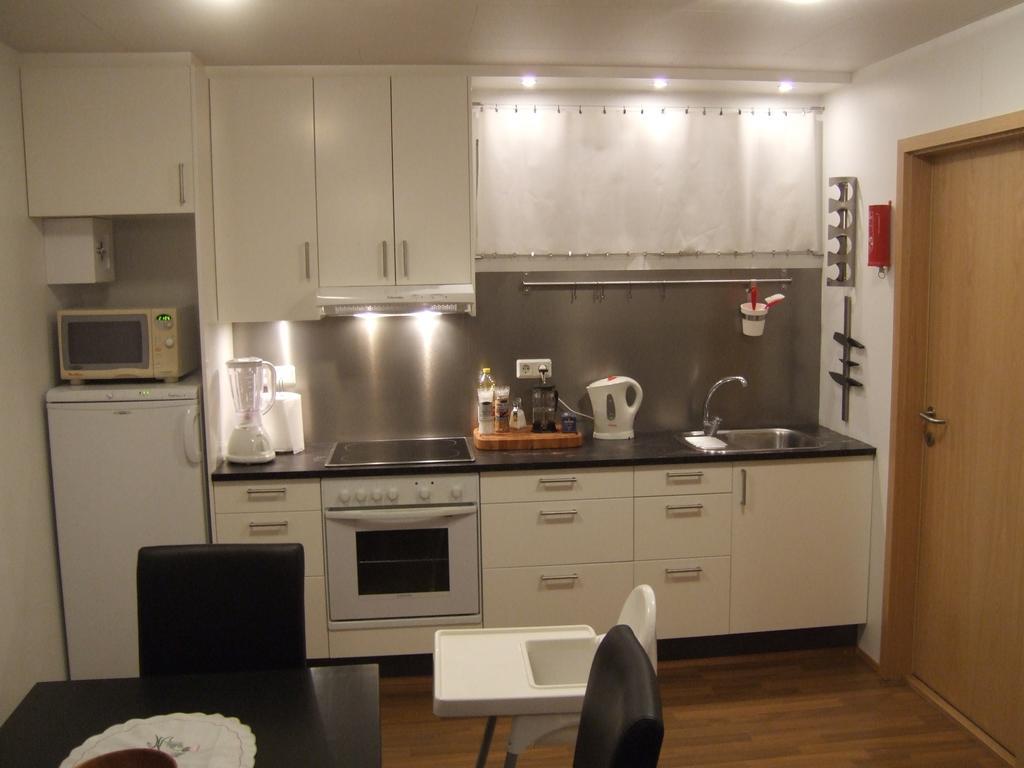 Crossroads Guesthouse - Egilsstathir מראה חיצוני תמונה