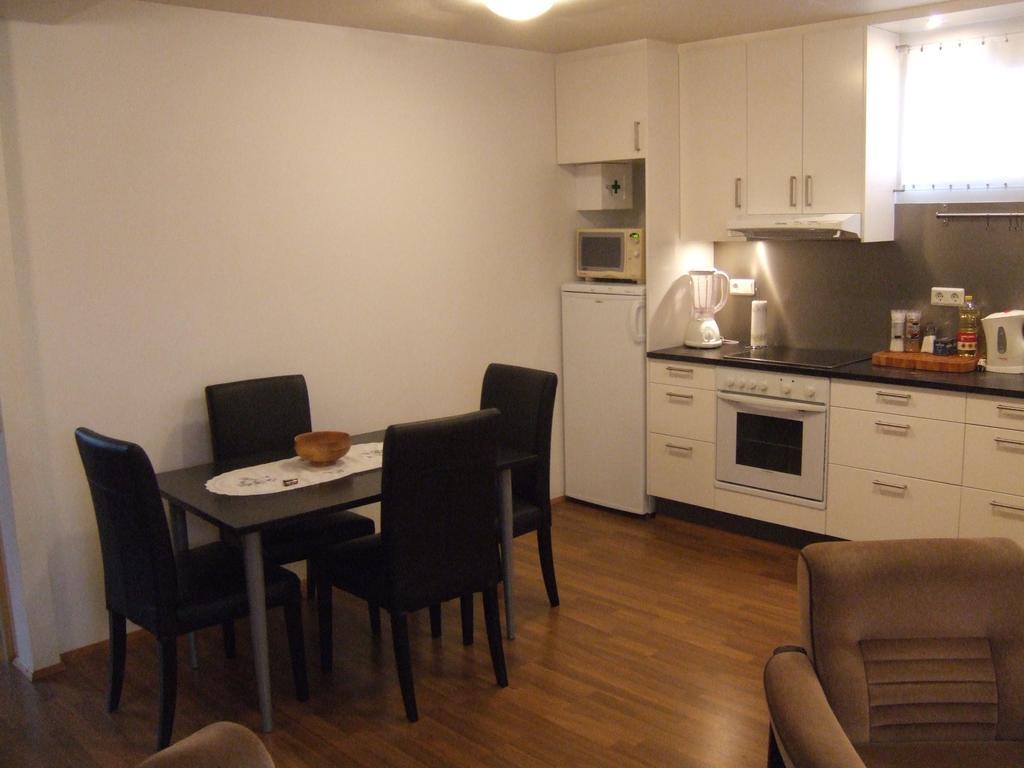 Crossroads Guesthouse - Egilsstathir מראה חיצוני תמונה