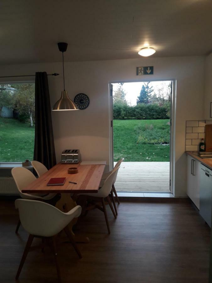 Crossroads Guesthouse - Egilsstathir מראה חיצוני תמונה